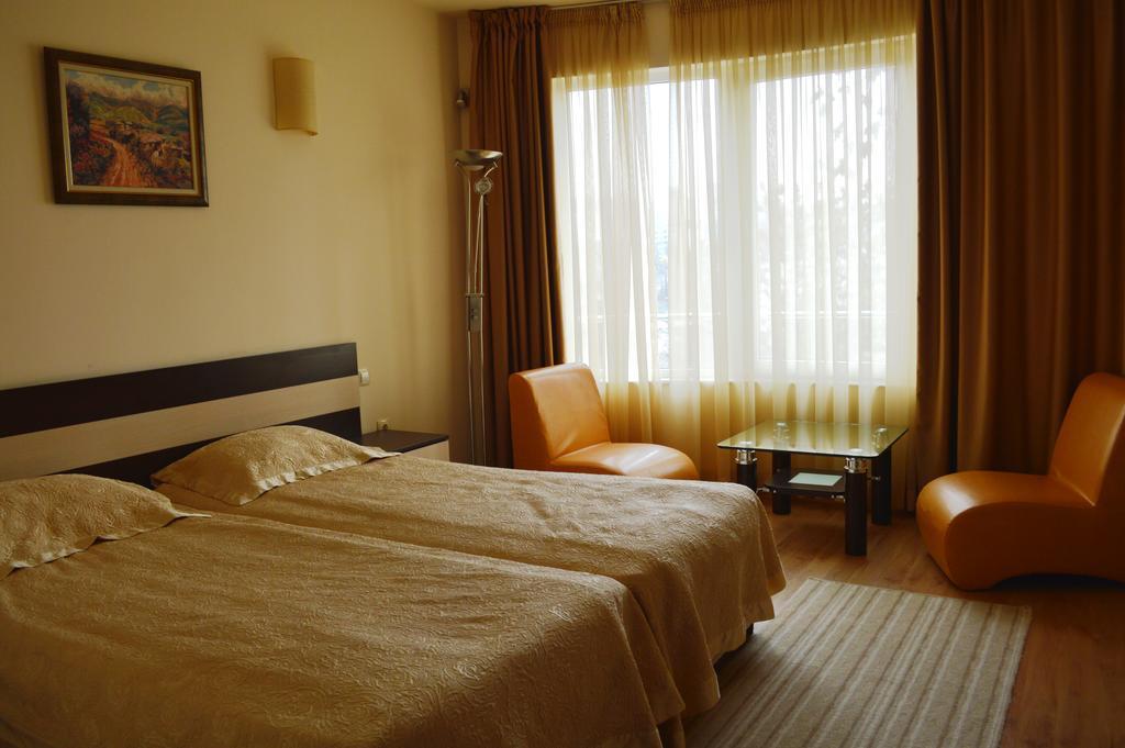 Hotel Avis 산단스키 외부 사진